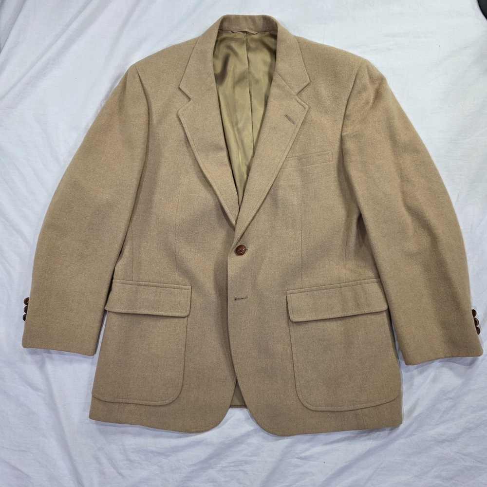 Vintage 100% Mongolian Tan Camel Hair 2 Button Sports Jacket/Blazer.